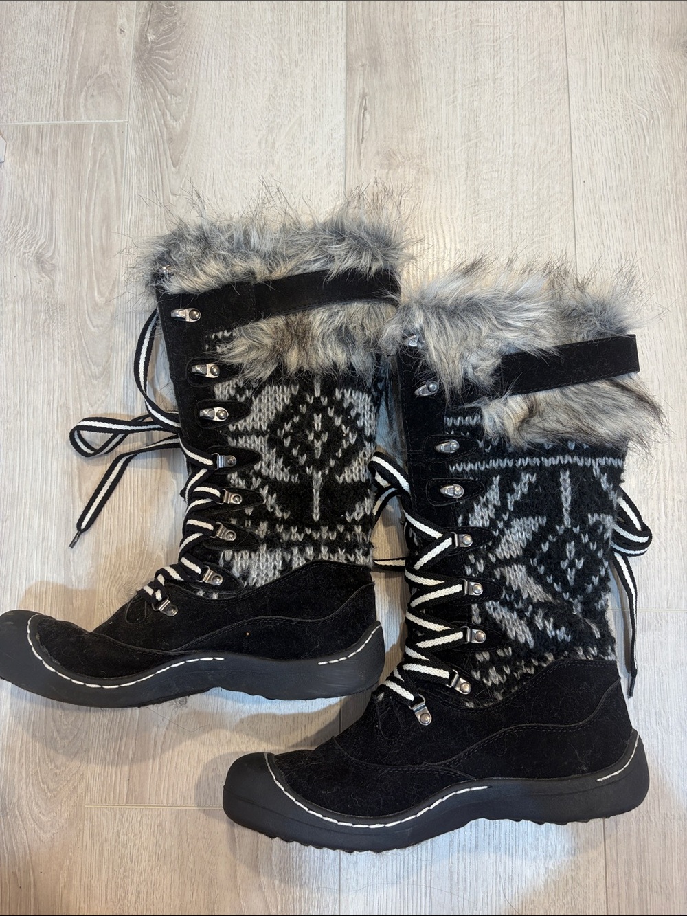 Muk Luks Black Knit Faux-Fur Trim Winter Lace-Up Boots